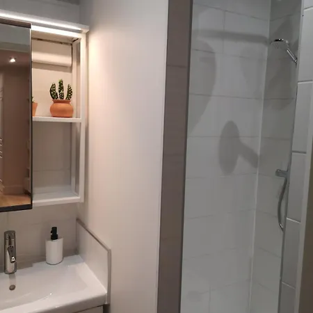 Family Friendly T3 Close To Stations *