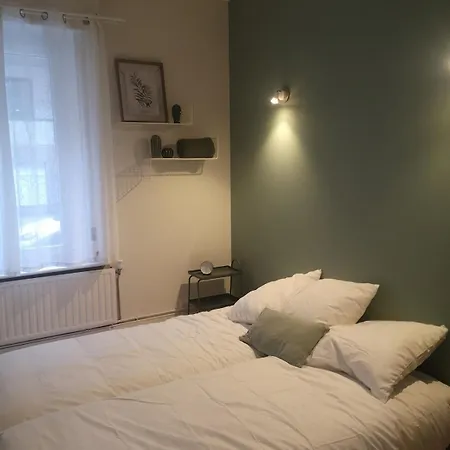 Family Friendly T3 Close To Stations Daire *