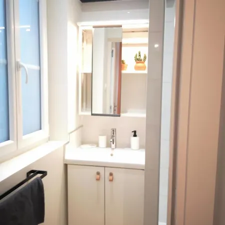 Family Friendly T3 Close To Stations *